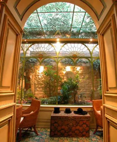 Au Manoir Saint Germain פריז