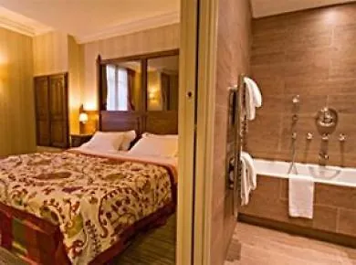 Au Manoir Saint Germain 4* פריז
