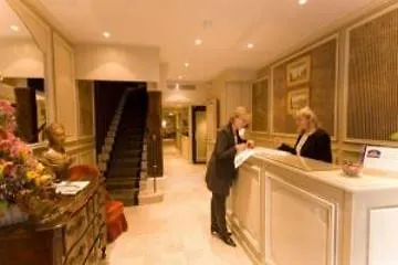 מלון Au Manoir Saint Germain פריז