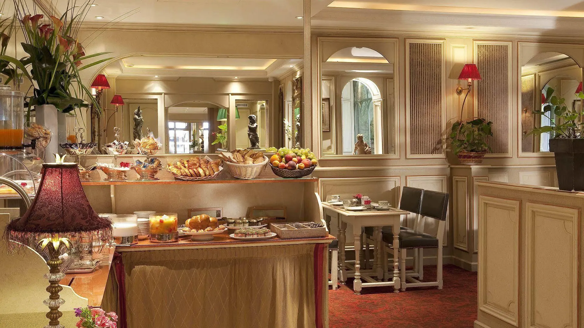 Au Manoir Saint Germain Paris